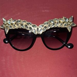 Custom sunglasses no box will wrap properly